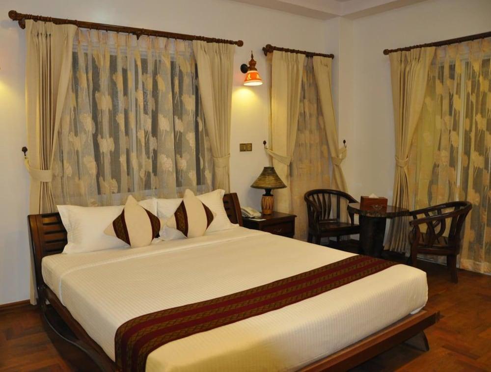 Yadanarpon Dynasty Hotel Мандалай Екстер'єр фото