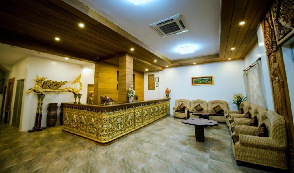 Yadanarpon Dynasty Hotel Мандалай Екстер'єр фото