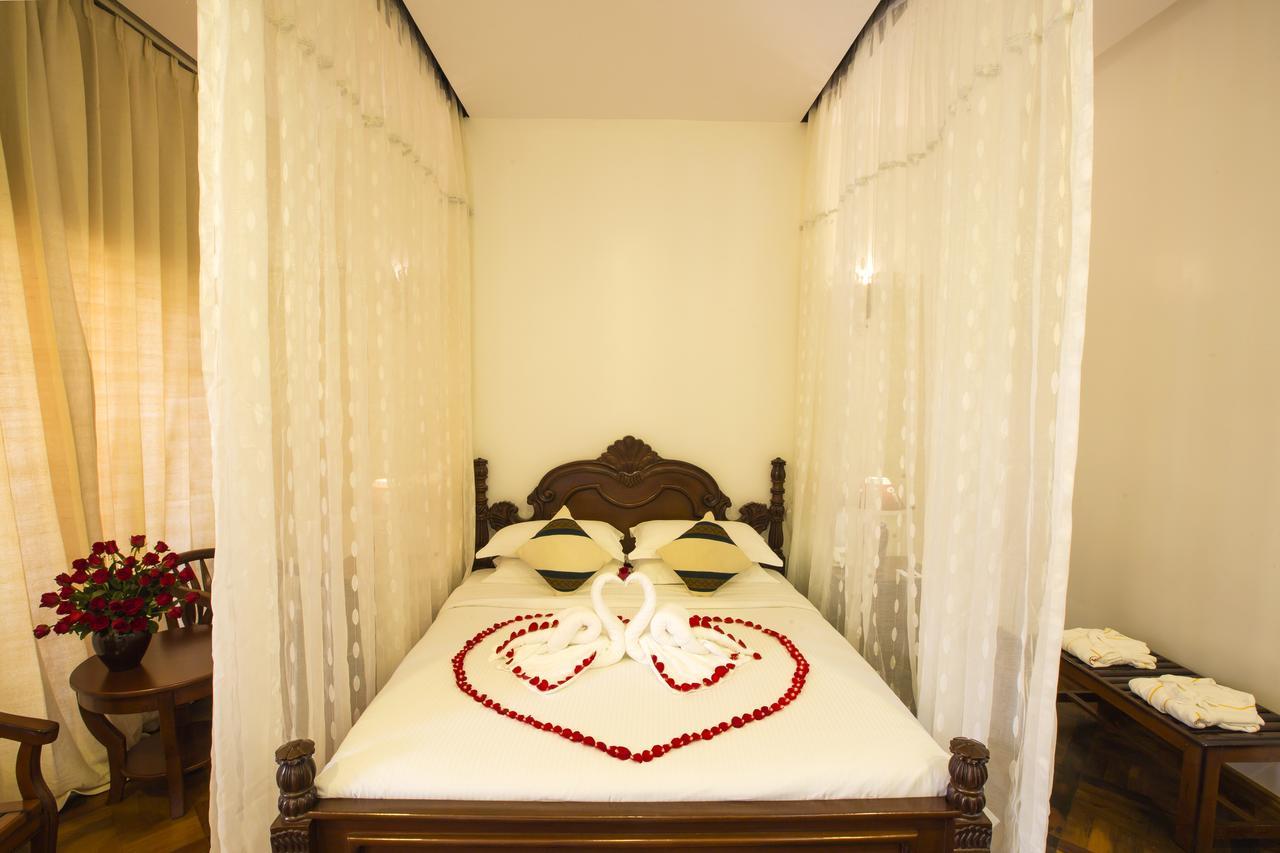 Yadanarpon Dynasty Hotel Мандалай Екстер'єр фото