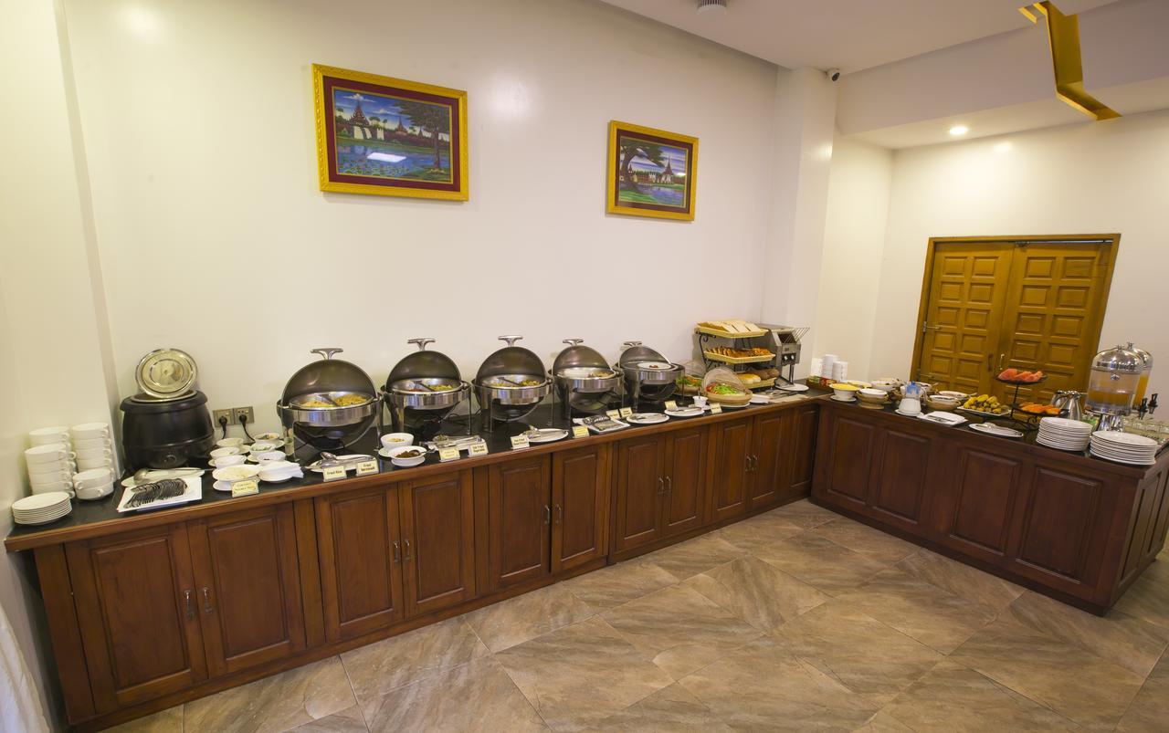 Yadanarpon Dynasty Hotel Мандалай Екстер'єр фото